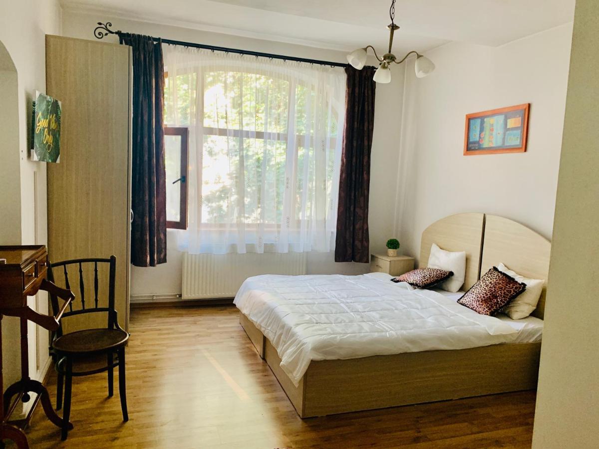 Happy Accomodation Bukares Bagian luar foto