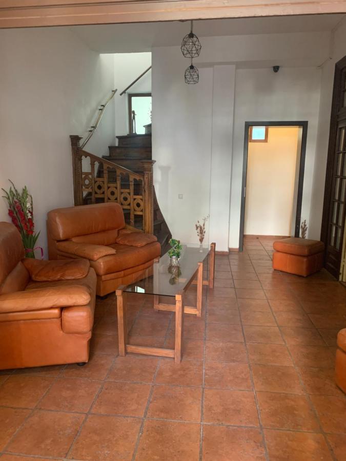 Happy Accomodation Bukares Bagian luar foto