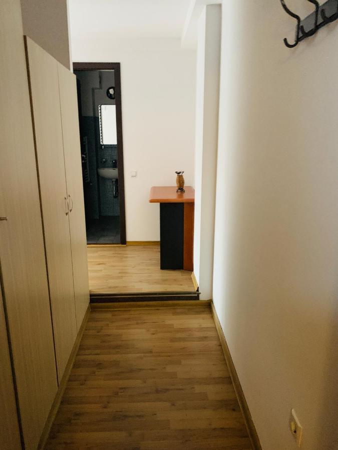 Happy Accomodation Bukares Bagian luar foto