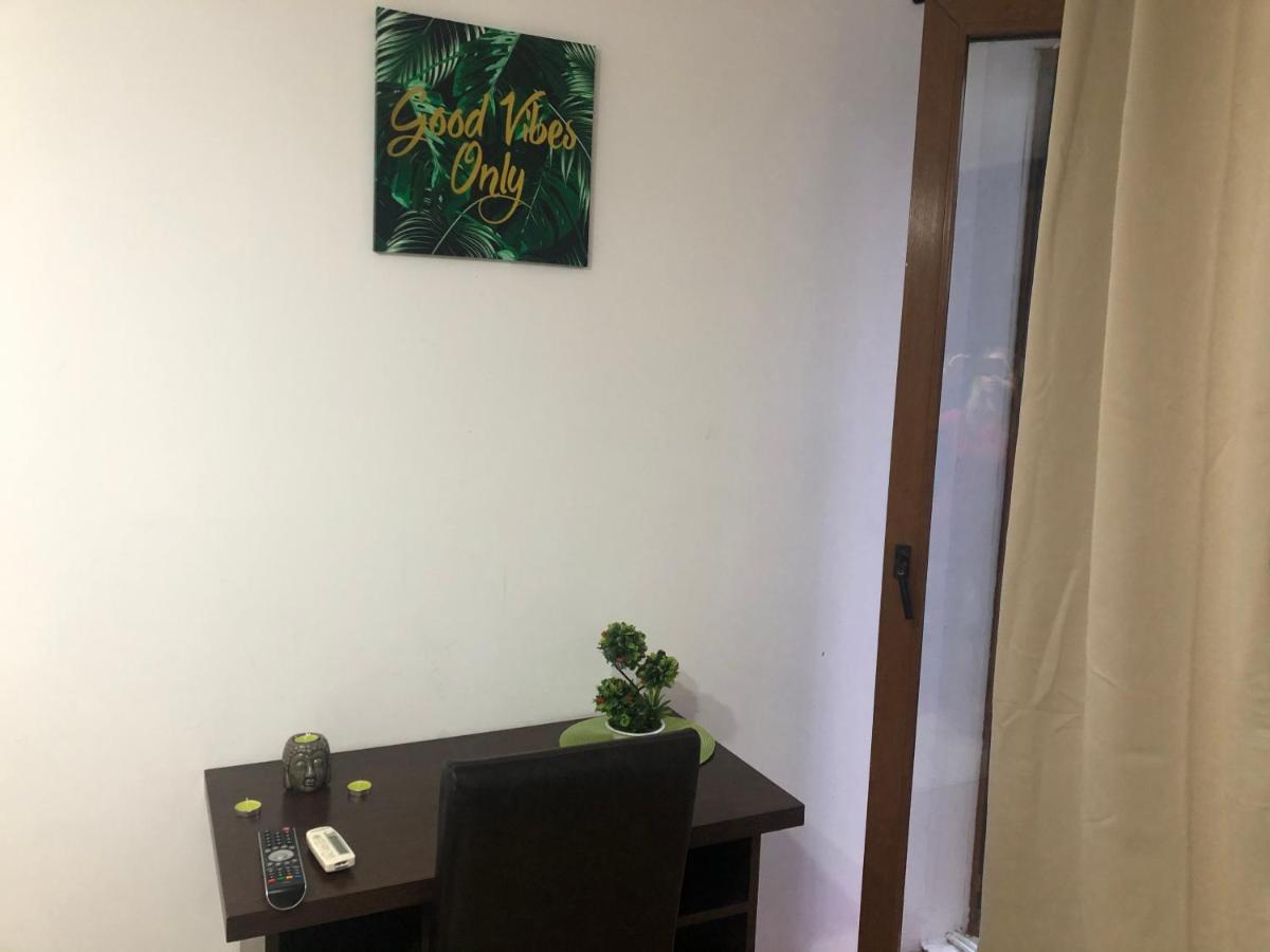Happy Accomodation Bukares Bagian luar foto