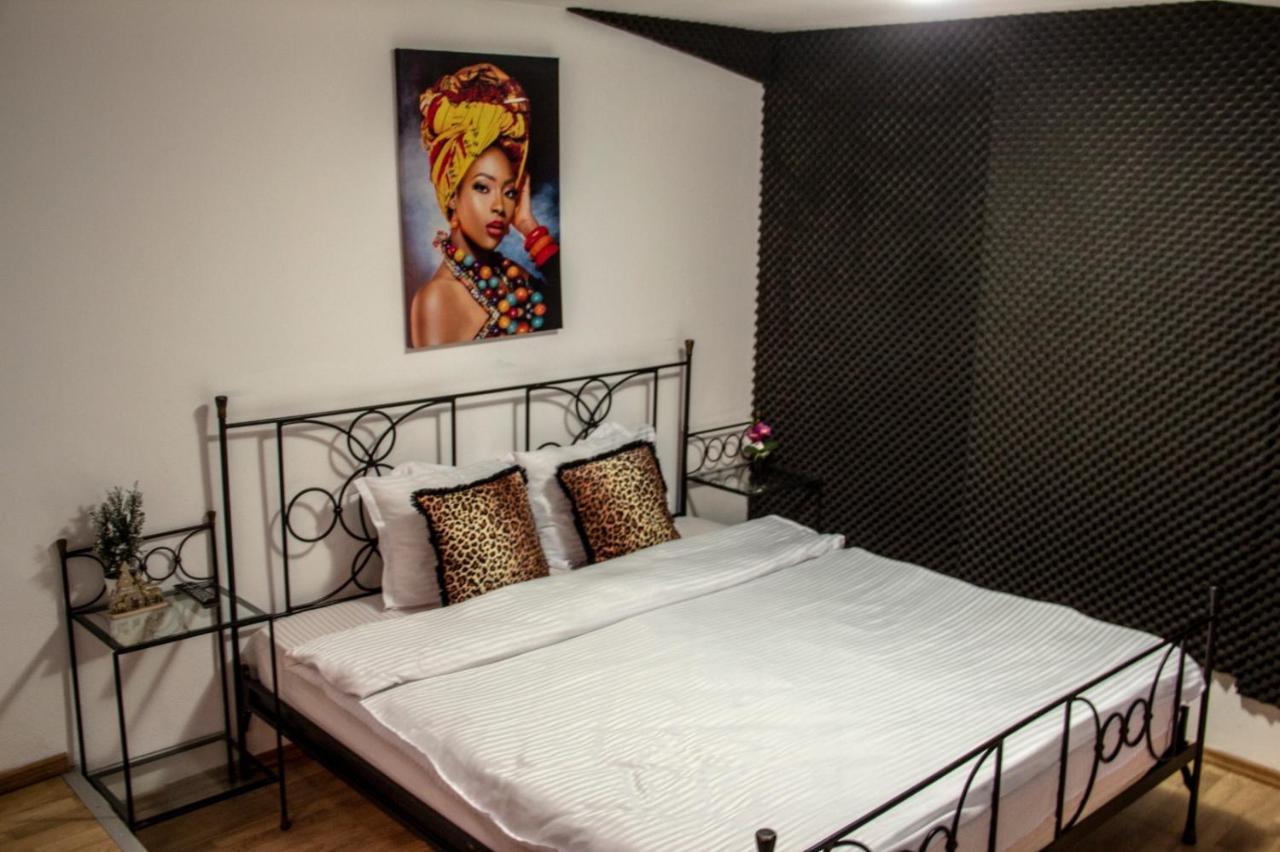 Happy Accomodation Bukares Bagian luar foto