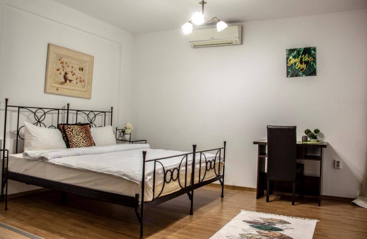 Happy Accomodation Bukares Bagian luar foto
