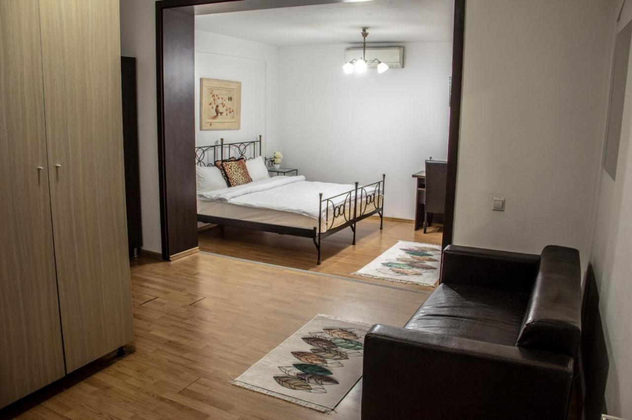 Happy Accomodation Bukares Bagian luar foto