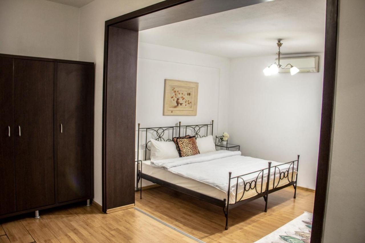 Happy Accomodation Bukares Bagian luar foto