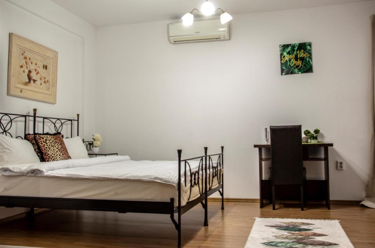 Happy Accomodation Bukares Bagian luar foto