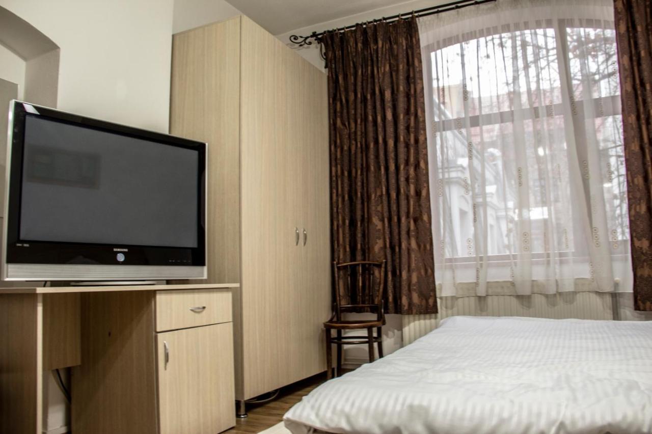 Happy Accomodation Bukares Bagian luar foto