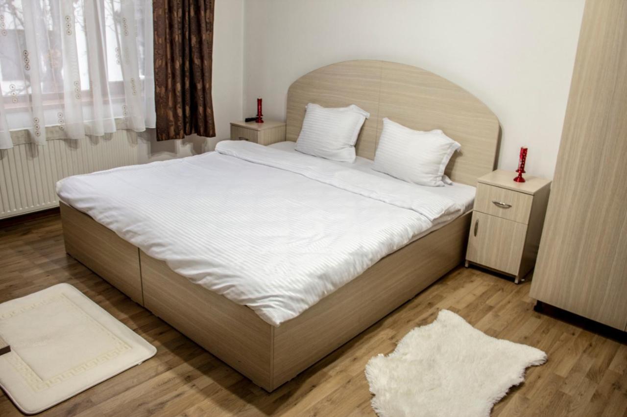Happy Accomodation Bukares Bagian luar foto