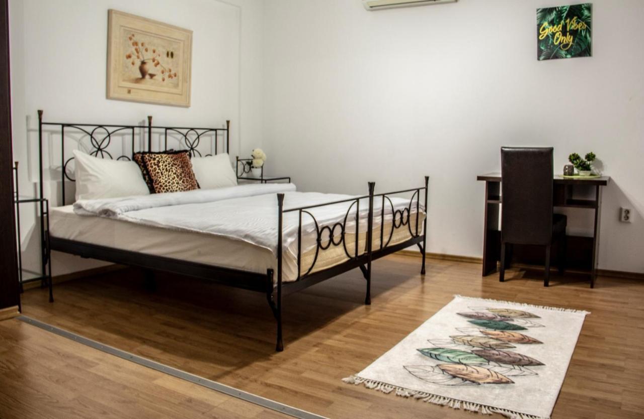 Happy Accomodation Bukares Bagian luar foto