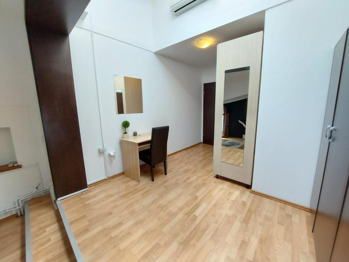 Happy Accomodation Bukares Bagian luar foto