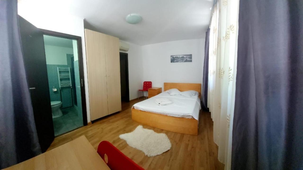 Happy Accomodation Bukares Bagian luar foto